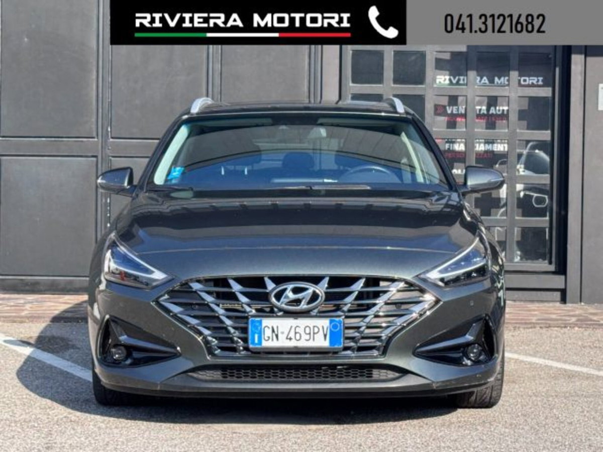 Hyundai i30 Fastback 1.0 T-GDI iMT 48V Prime (2)