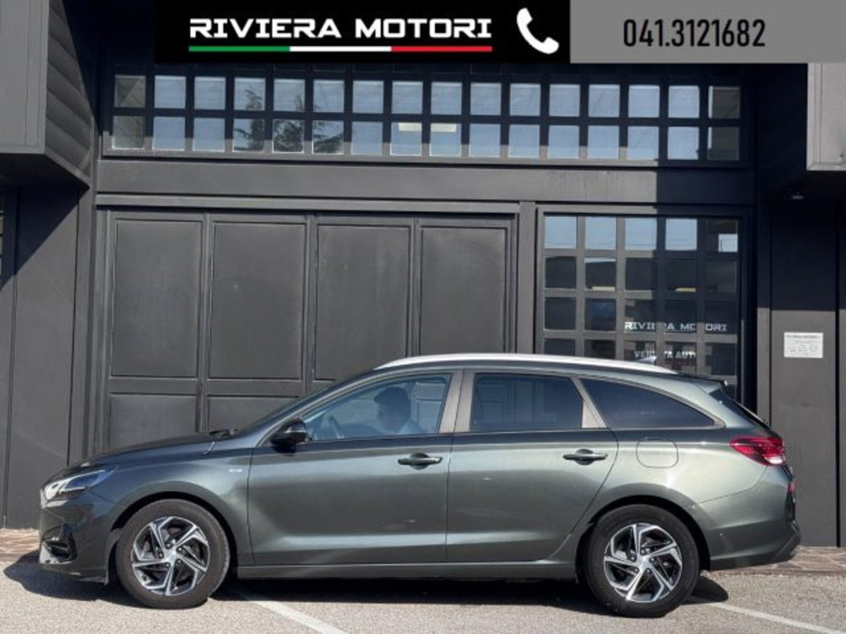 Hyundai i30 Fastback 1.0 T-GDI iMT 48V Prime (3)
