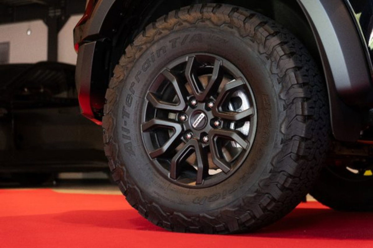 Ford Ranger Pick-up Raptor 3.0 ecoboost V6 292cv auto (8)