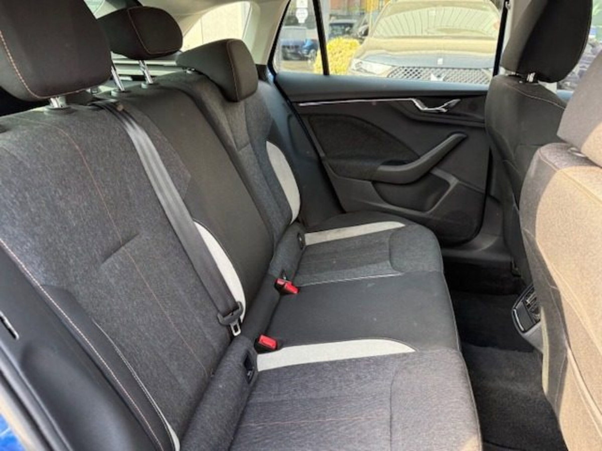 Skoda Scala 1.0 TSI 110 CV DSG Style (8)