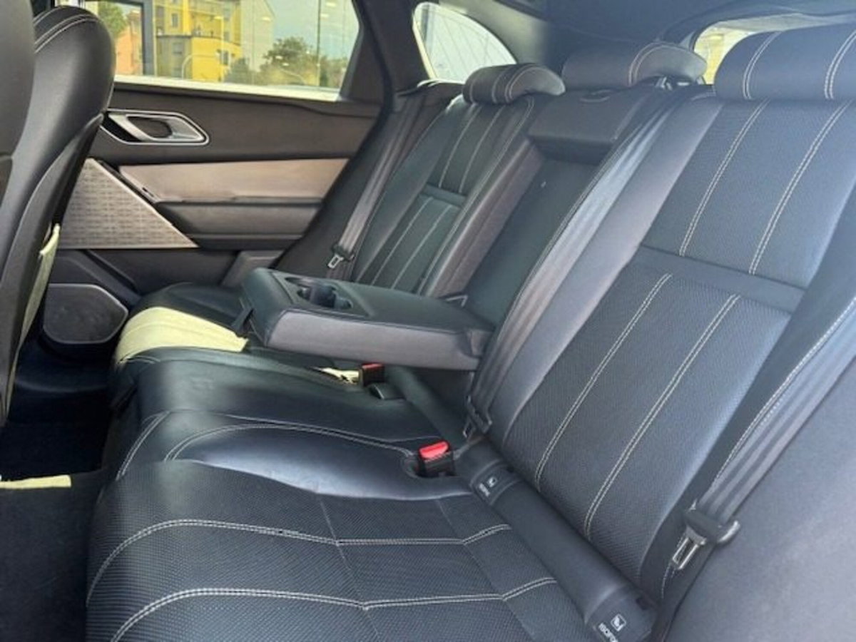 Land Rover Range Rover Velar 2.0D I4 240 CV SE (9)