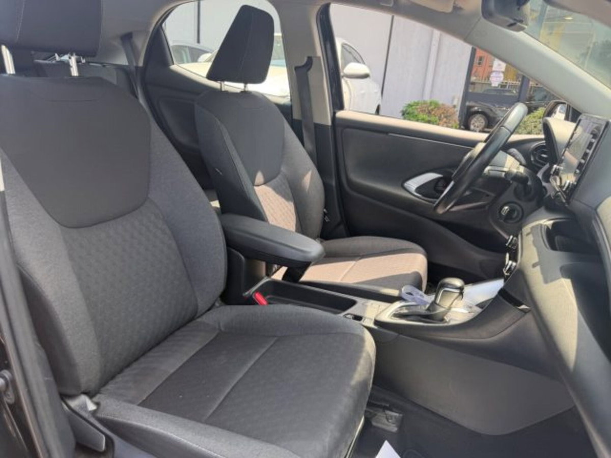 Toyota Yaris Cross 1.5 Hybrid 5p. E-CVT Premiere (12)