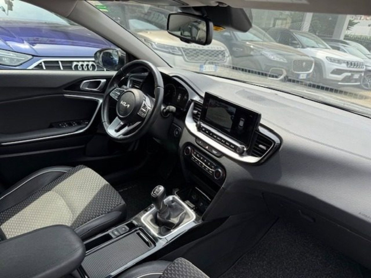 Kia XCeed 1.0 T-GDi GPL High Tech (10)
