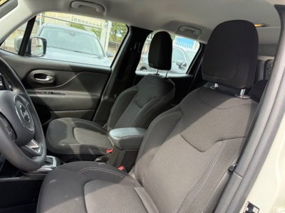 Jeep Renegade 1.3 T4 190CV PHEV 4xe AT6 Limited (9)