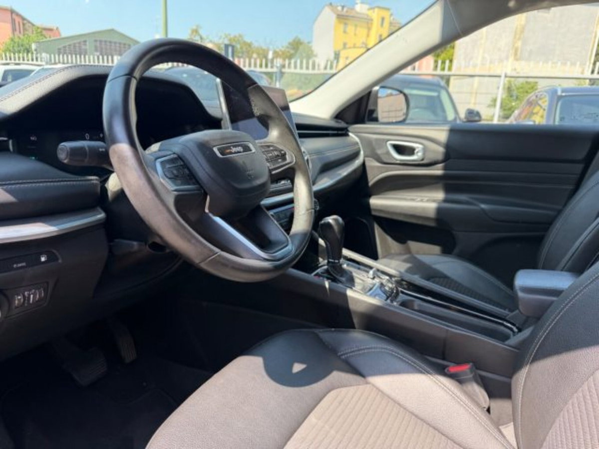 Jeep Compass 1.3 T4 190CV PHEV AT6 4xe Business Plus (8)