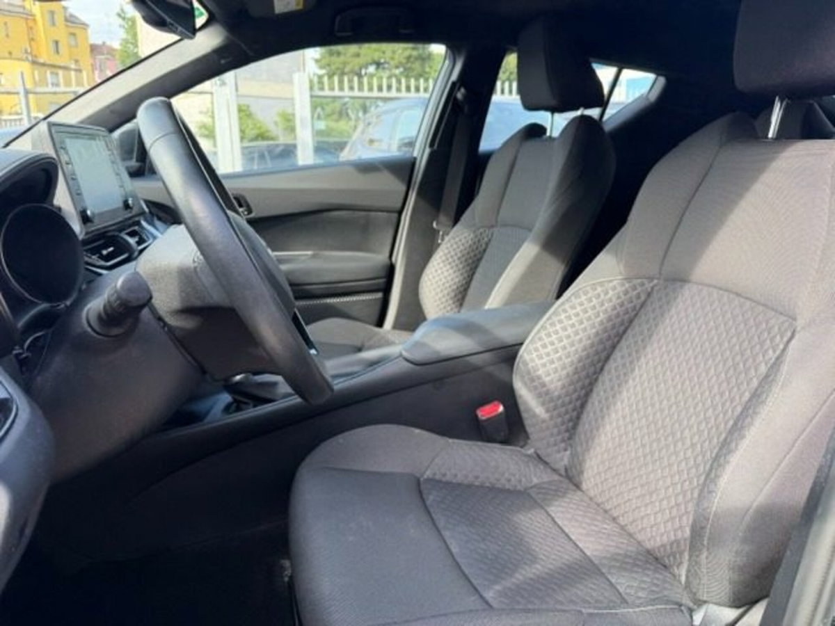 Toyota Toyota C-HR 1.8 Hybrid E-CVT Trend (13)