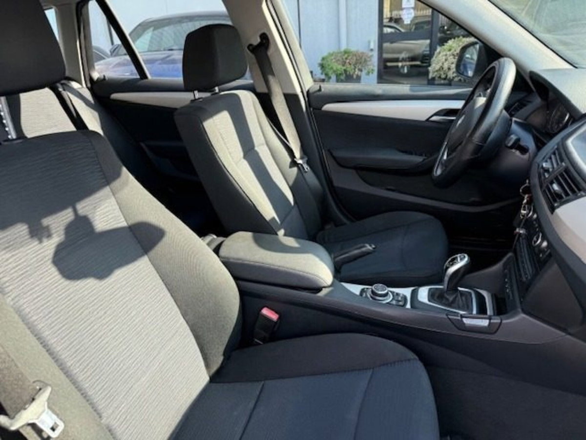 BMW X1 sDrive18d X Line (10)