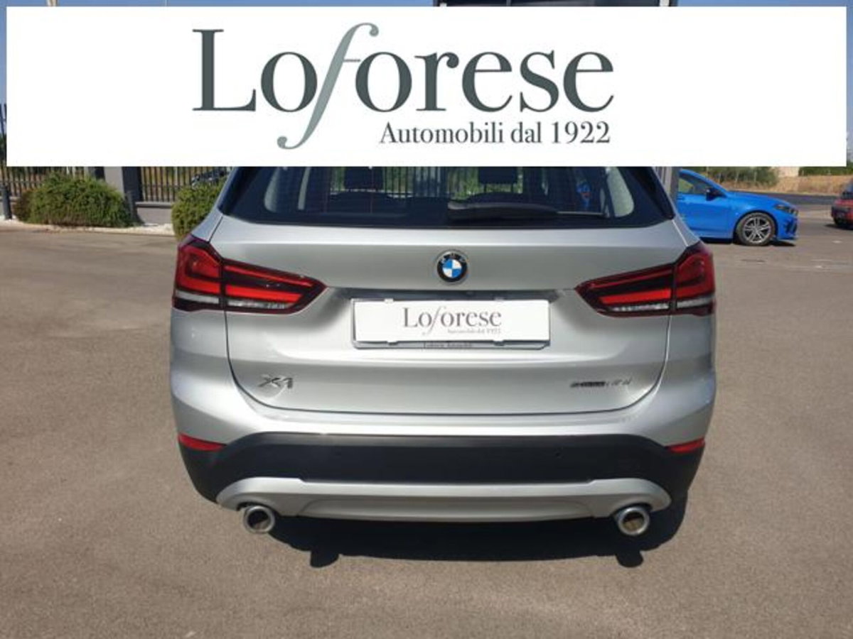 BMW X1 sDrive18d Business Advantage (4)