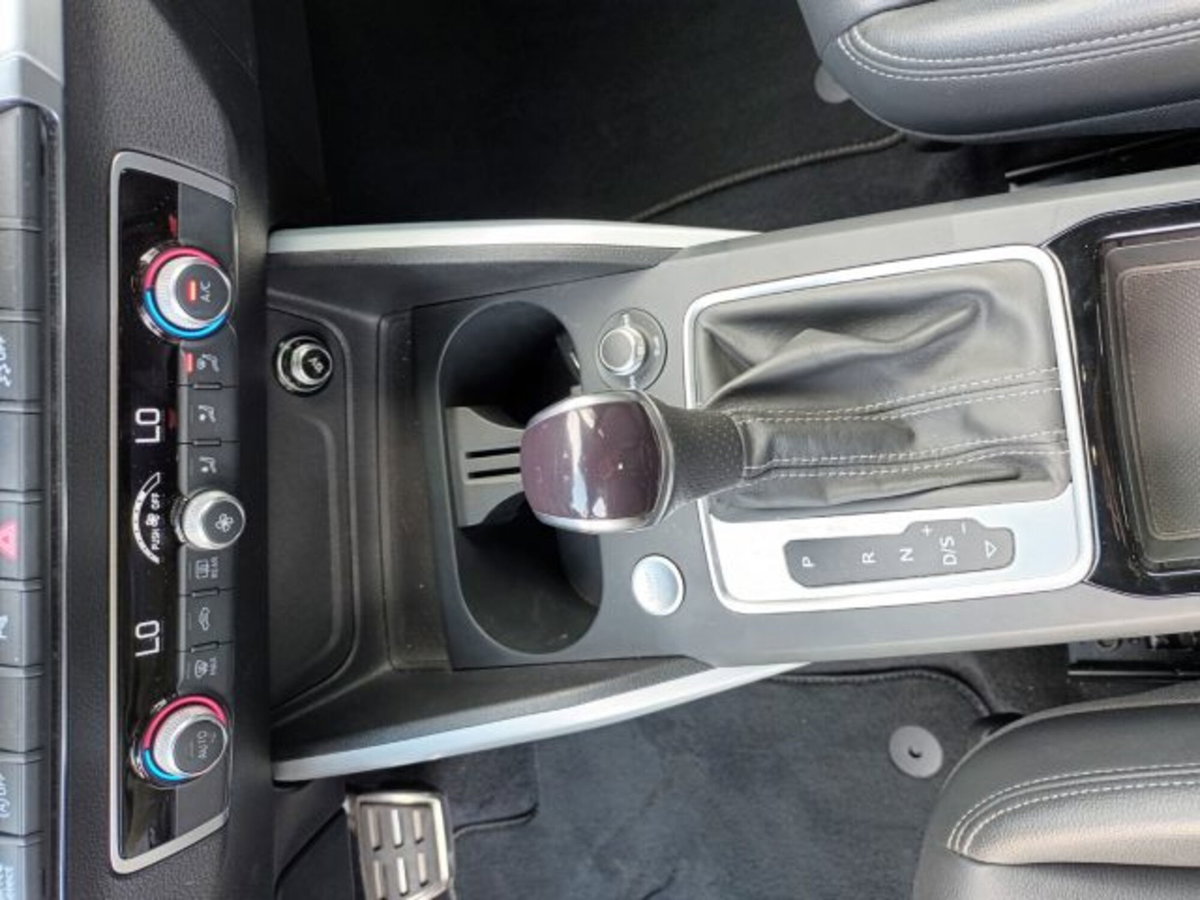 Audi Q2 Q2 35 TDI (14)
