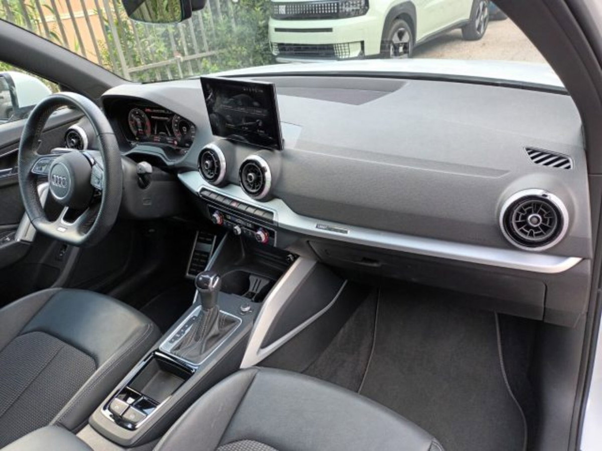 Audi Q2 Q2 35 TDI (9)
