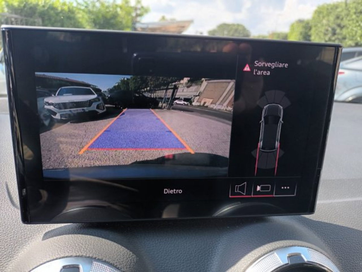 Audi Q2 Q2 35 TDI (13)
