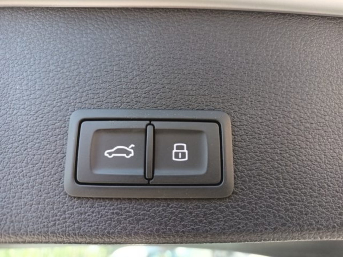 Audi Q2 Q2 35 TDI (17)