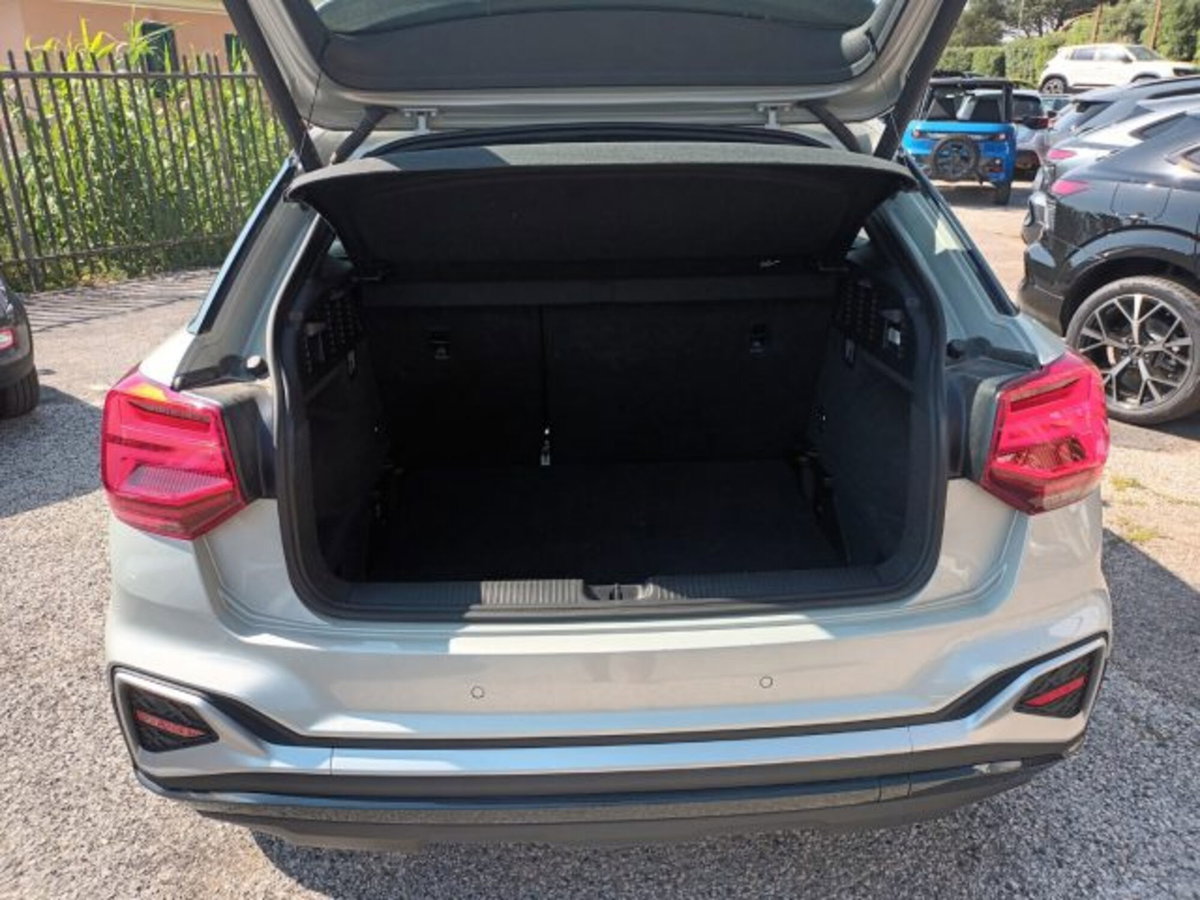 Audi Q2 Q2 35 TDI (18)