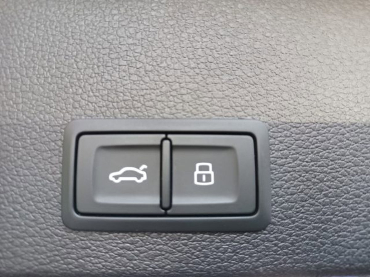 Audi Q2 Q2 35 TDI (15)
