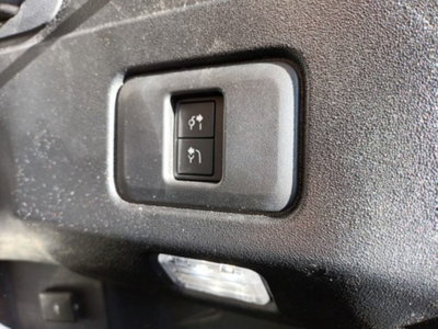 Land Rover Defender 110 3.0d i6 mhev X-Dynamic SE awd 250cv auto (17)