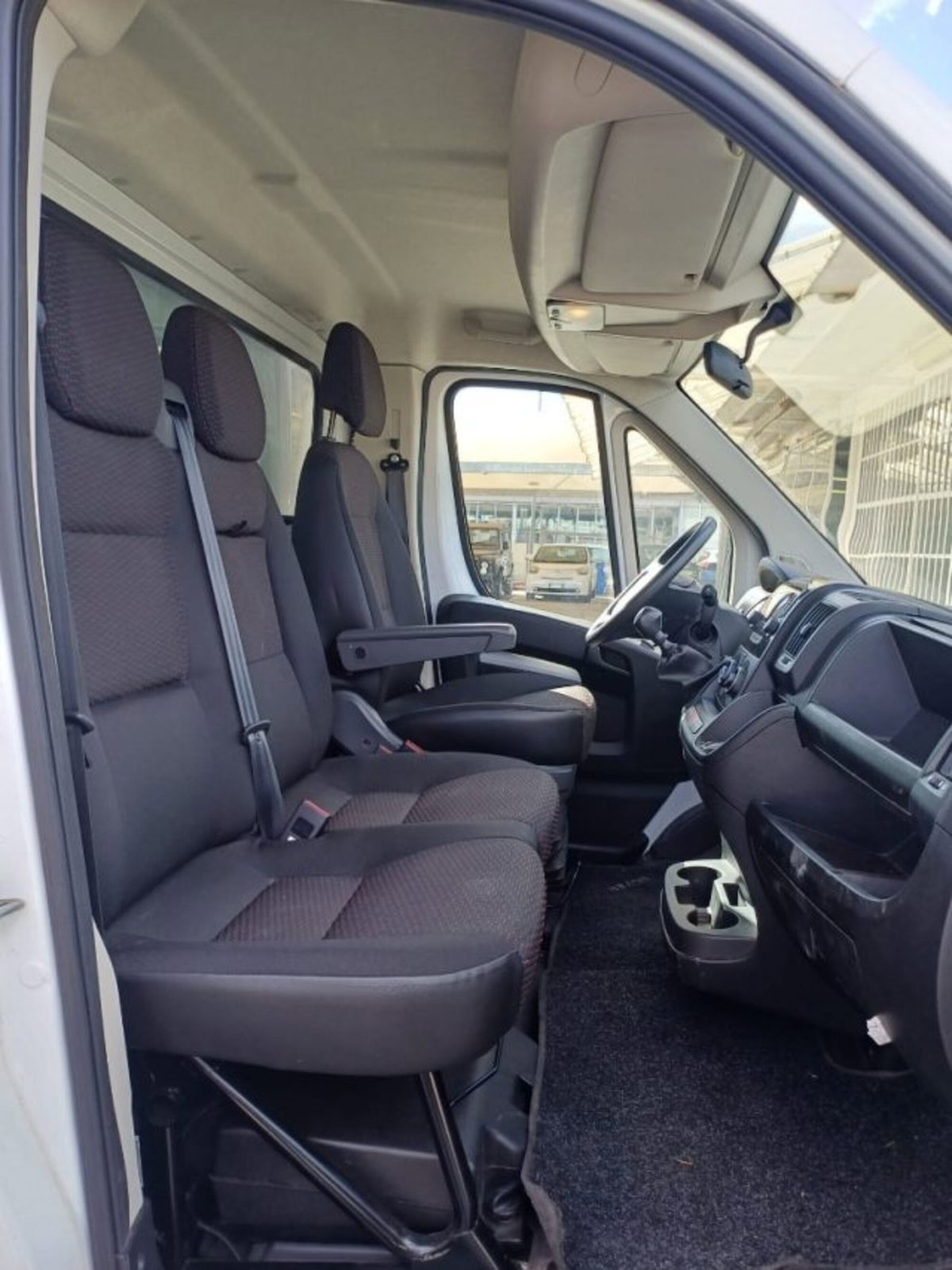 Peugeot Boxer Heavy 35 c.fisso L4 2.2 diesel 140cv S&S (7)