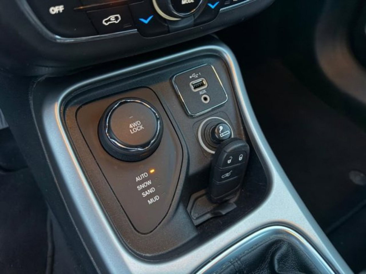 Jeep Compass 2.0 Multijet II 4WD Business (13)