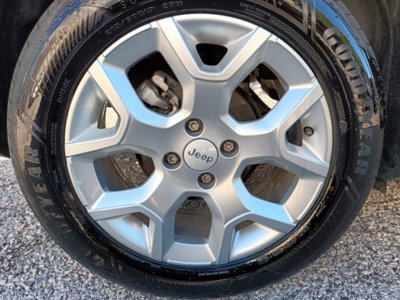 Jeep Avenger 1.2 turbo Altitude fwd 100cv (15)