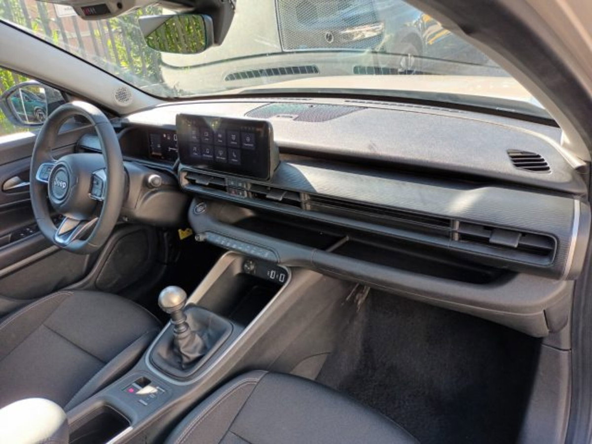 Jeep Avenger 1.2 turbo Altitude fwd 100cv (9)