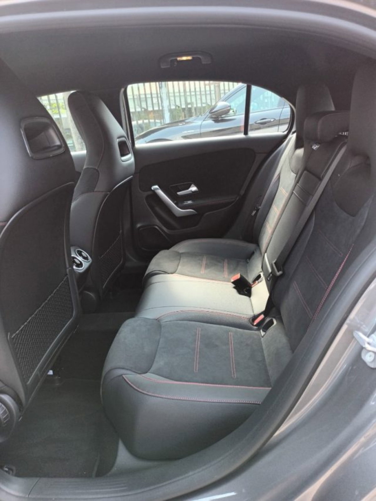 Mercedes-Benz Classe A 200 d AMG Line Premium Plus auto (6)
