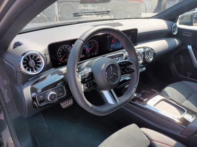Mercedes-Benz Classe A 200 d AMG Line Premium Plus auto (8)