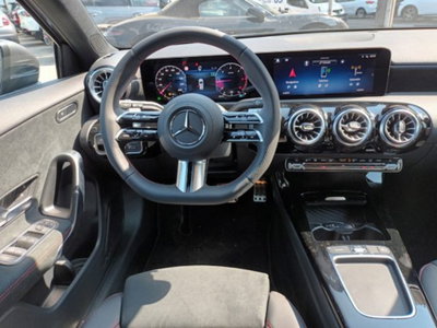 Mercedes-Benz Classe A 200 d AMG Line Premium Plus auto (9)
