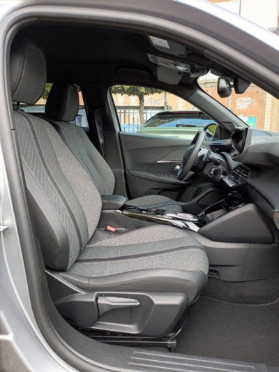 Peugeot 2008 50 kWh Allure (10)