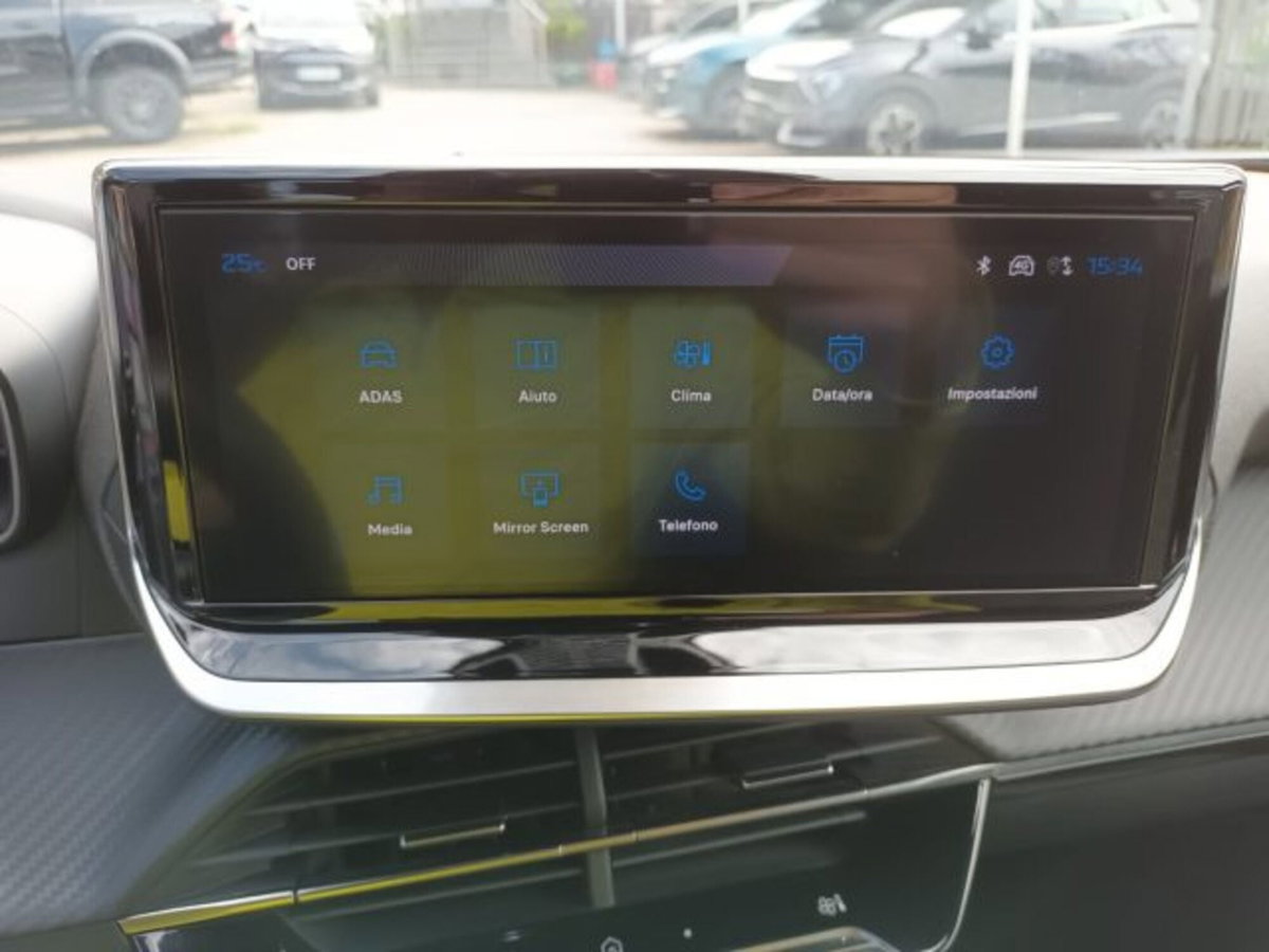 Peugeot 2008 50 kWh Allure (14)