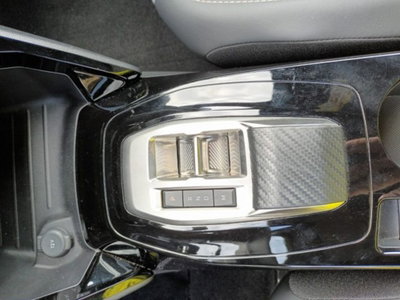Peugeot 2008 50 kWh Allure (15)