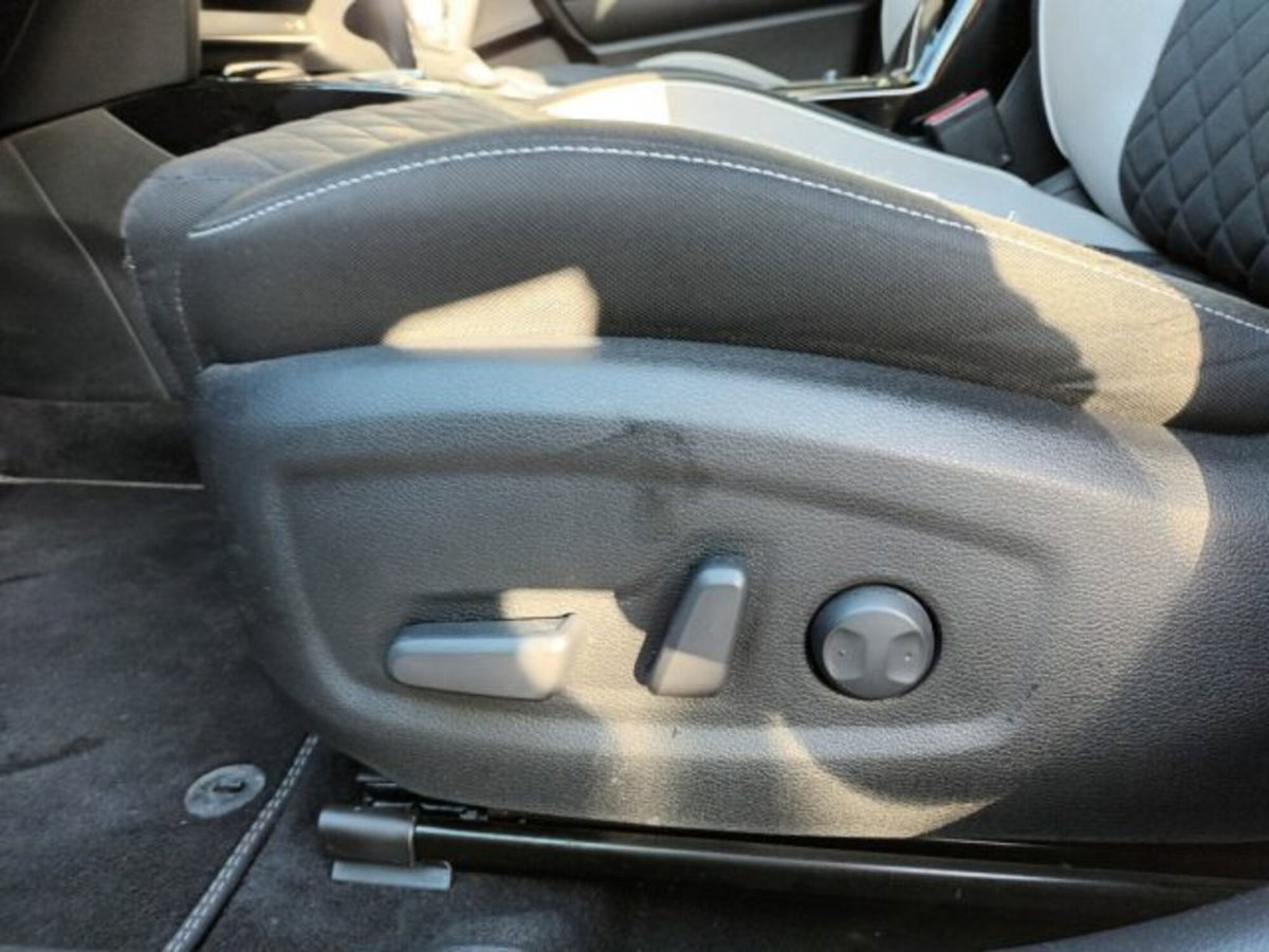 Kia ProCeed 1.6 CRDI DCT GT Line (12)