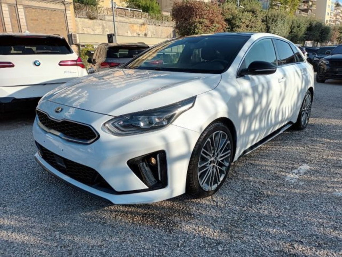 Kia ProCeed 1.6 CRDI DCT GT Line (2)