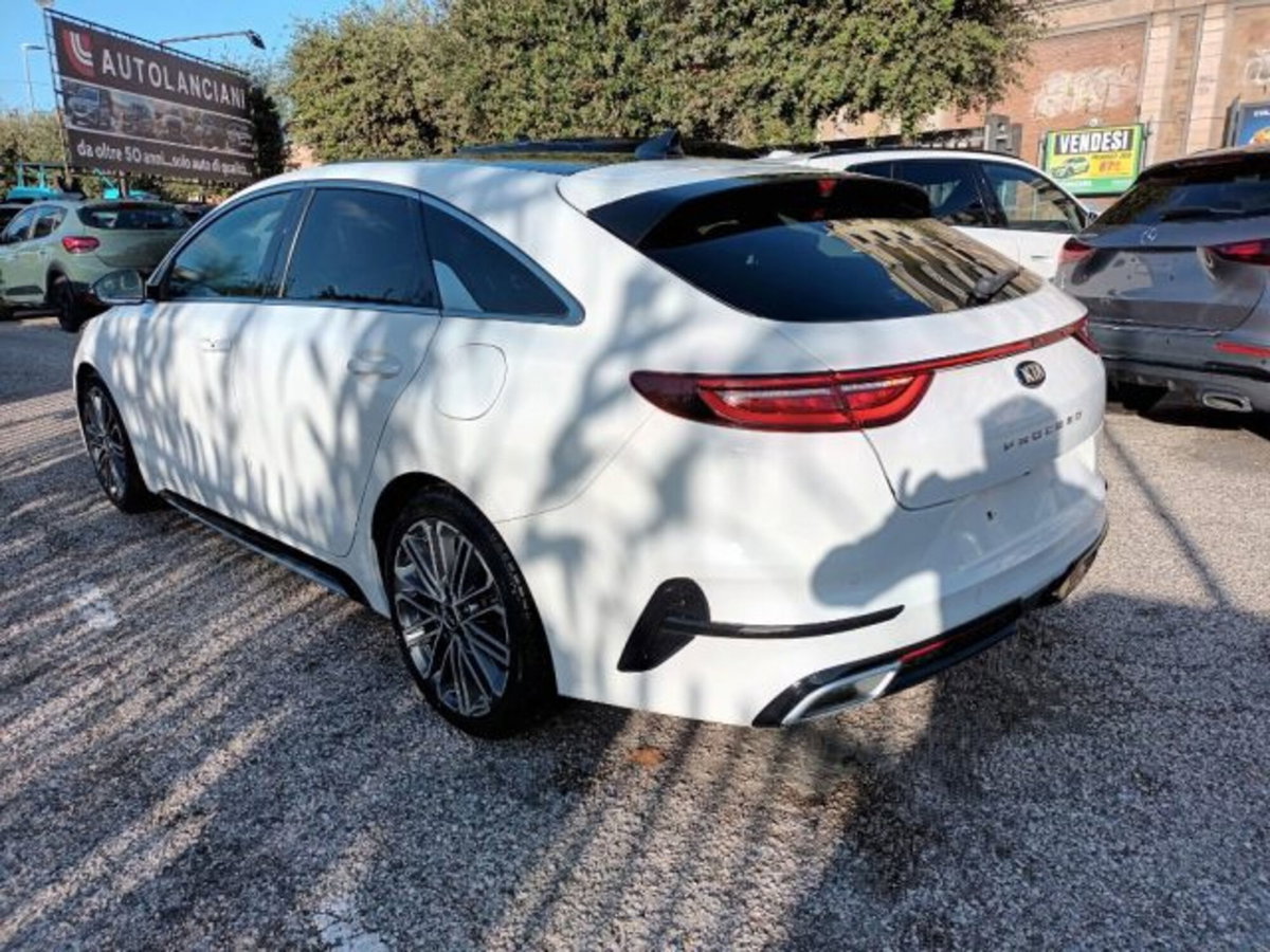 Kia ProCeed 1.6 CRDI DCT GT Line (3)