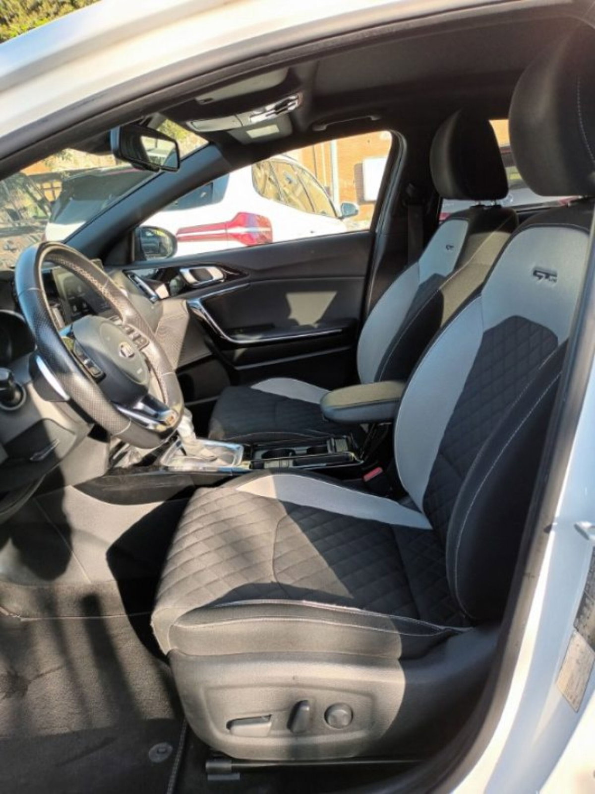 Kia ProCeed 1.6 CRDI DCT GT Line (5)