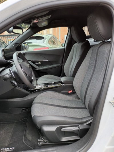 Peugeot 2008 50 kWh Allure (7)