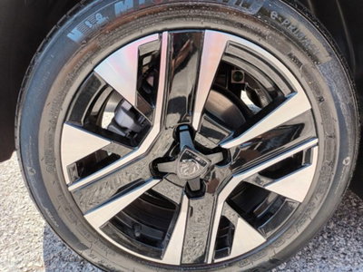 Peugeot 208 1.2 puretech Active s&s 100cv (10)