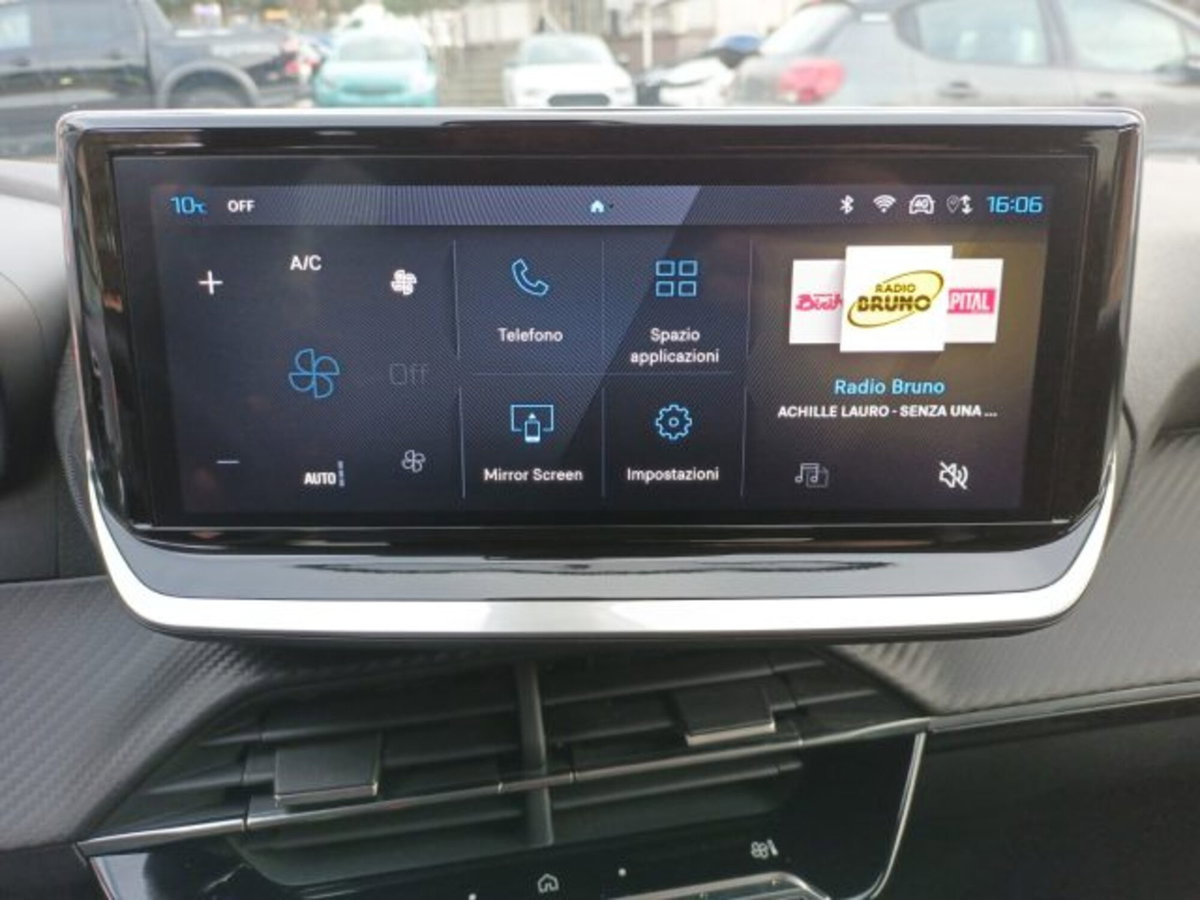 Peugeot 208 1.2 puretech Active s&s 100cv (9)