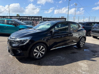 Renault Clio Full Hybrid E-Tech 140 CV 5 porte Initiale Paris (3)