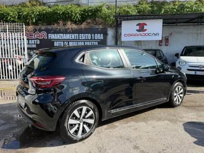 Renault Clio Full Hybrid E-Tech 140 CV 5 porte Initiale Paris (4)