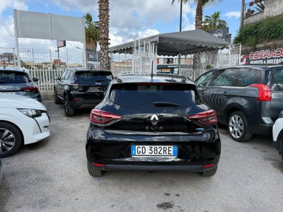 Renault Clio Full Hybrid E-Tech 140 CV 5 porte Initiale Paris (9)