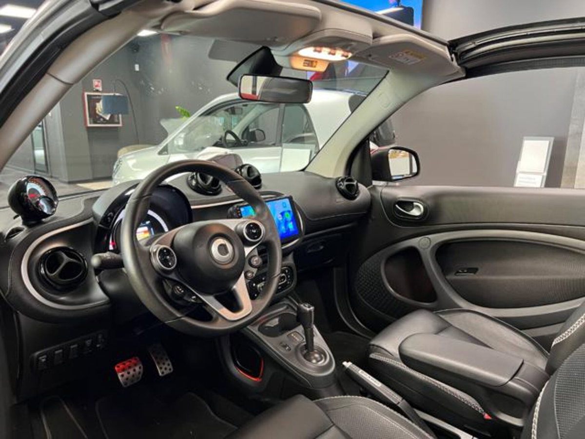 smart Fortwo Cabrio EQ cabrio BRABUS Style (14)