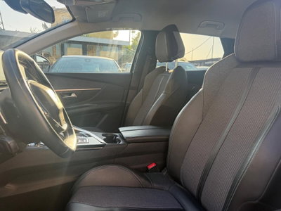 Peugeot 3008 BlueHDi 130 S&S EAT8 Allure Pack (9)