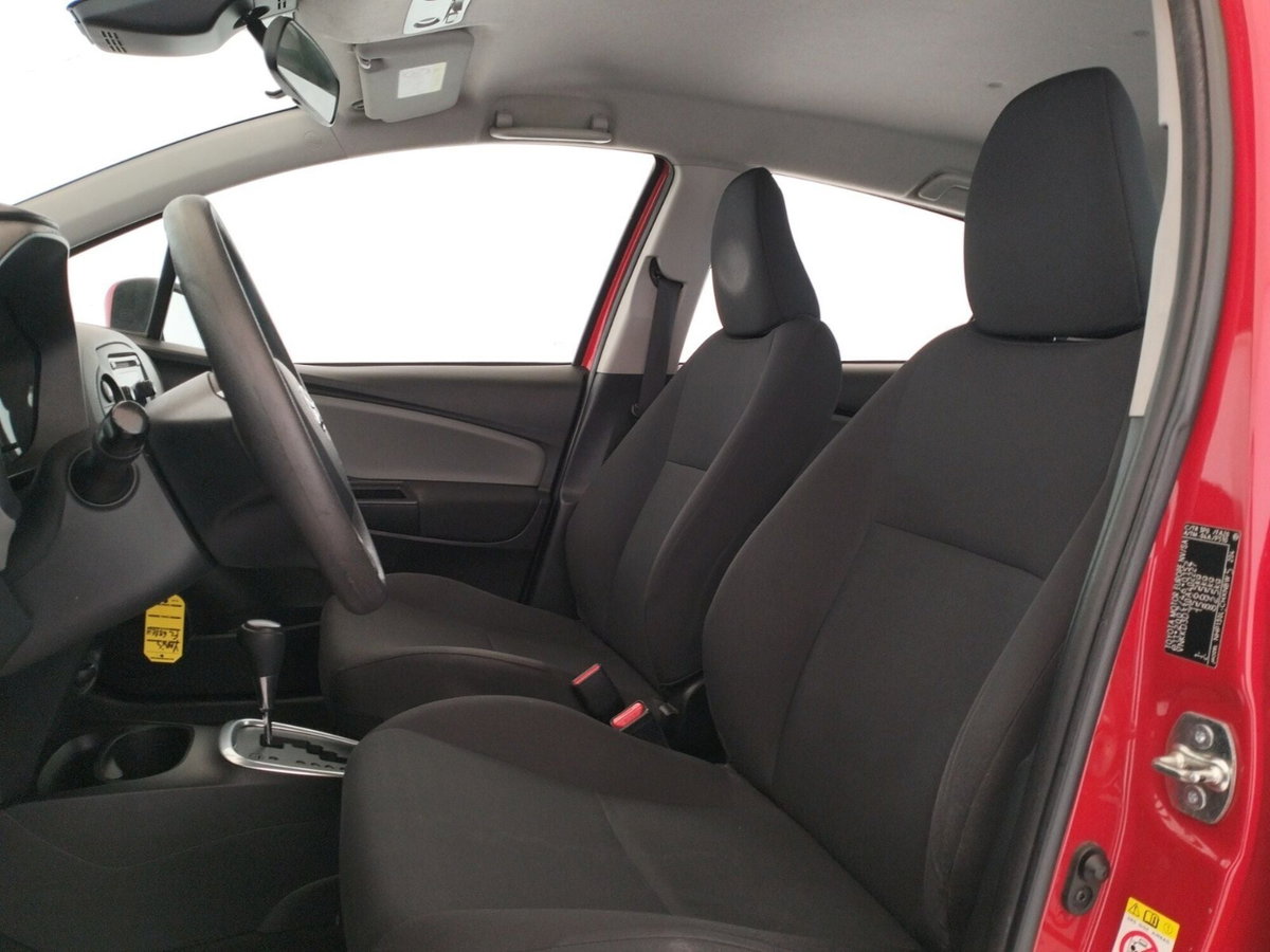 Toyota Yaris 1.5 Hybrid 5 porte Active (8)