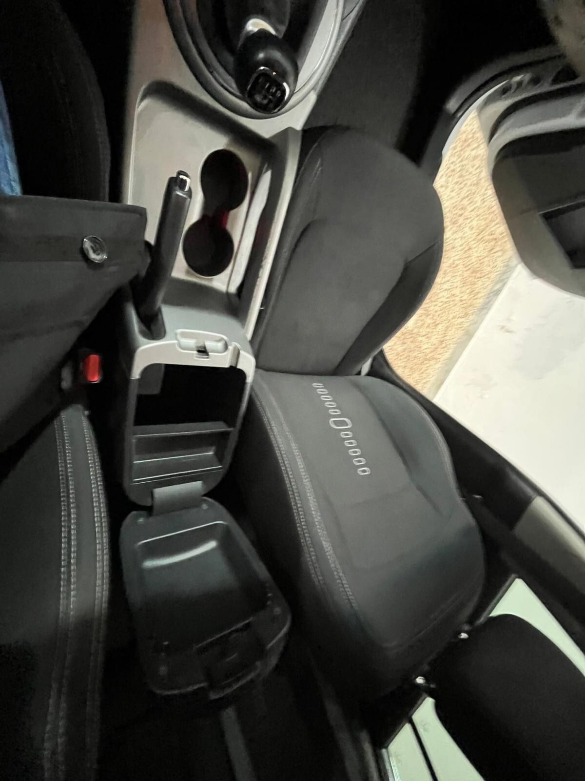 Kia Sportage 1.7 CRDI VGT 2WD Cool (18)