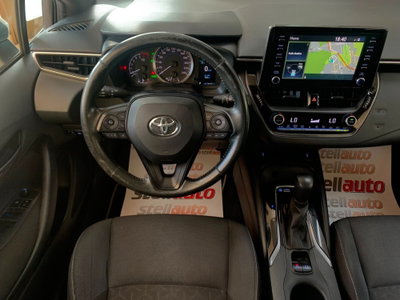 Toyota Corolla 1.8 Hybrid Business (14)