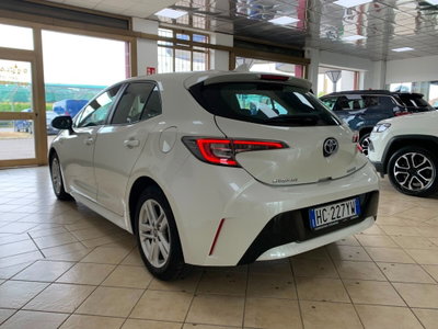 Toyota Corolla 1.8 Hybrid Business (7)
