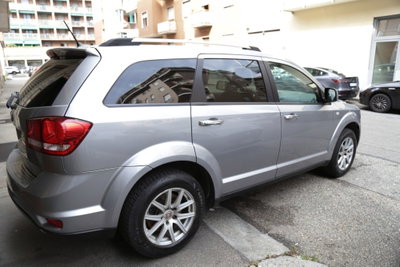 Fiat Freemont 2.0 Mjt 170 CV 4x4 Automatica Lounge (10)