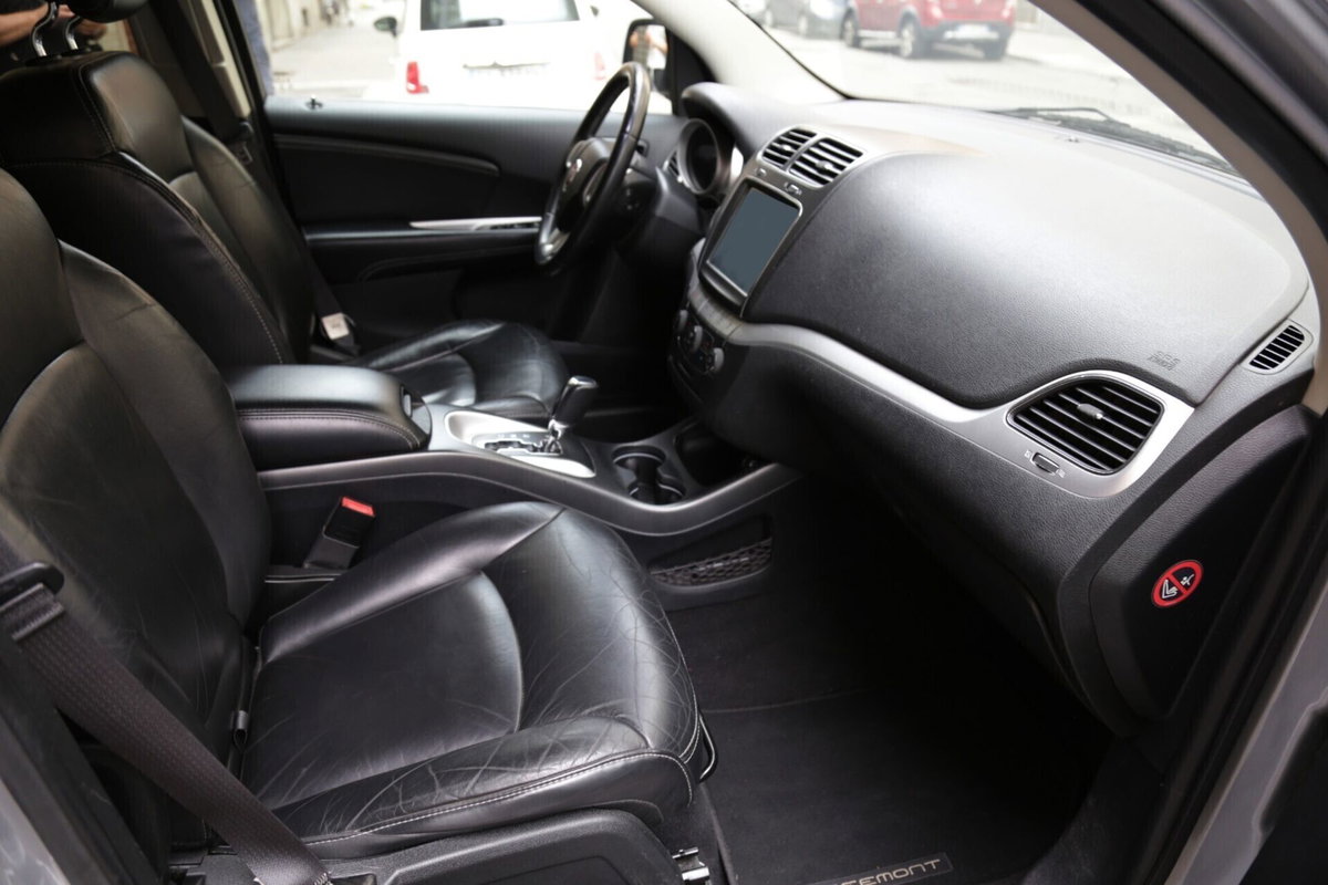 Fiat Freemont 2.0 Mjt 170 CV 4x4 Automatica Lounge (14)