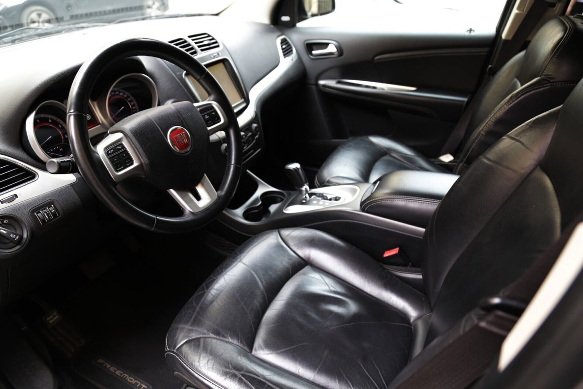 Fiat Freemont 2.0 Mjt 170 CV 4x4 Automatica Lounge (3)