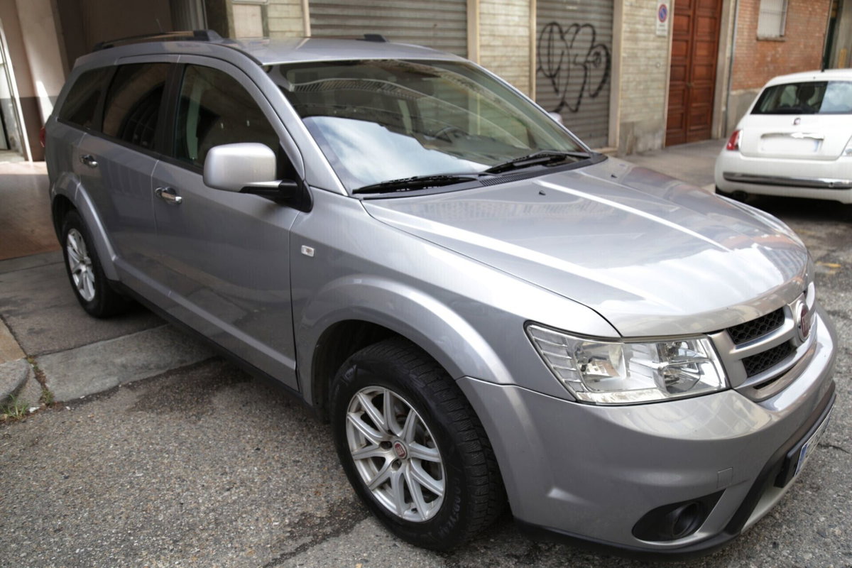 Fiat Freemont 2.0 Mjt 170 CV 4x4 Automatica Lounge (7)