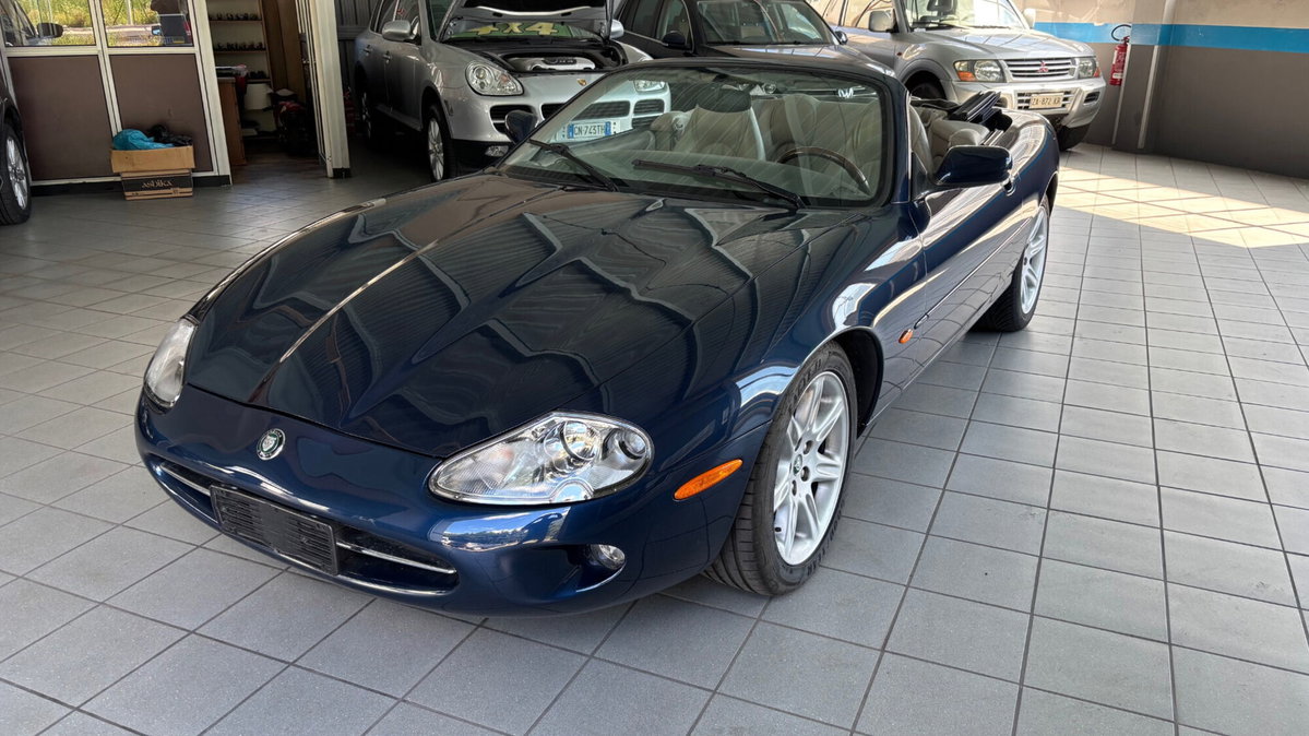 Jaguar XK 5.0 V8 Convertibile (2)